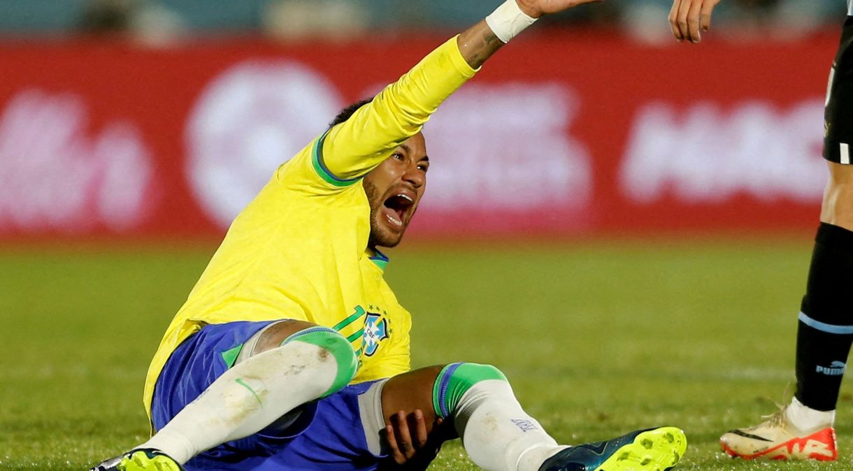 Neymar sofre lesão em jogo da seleção