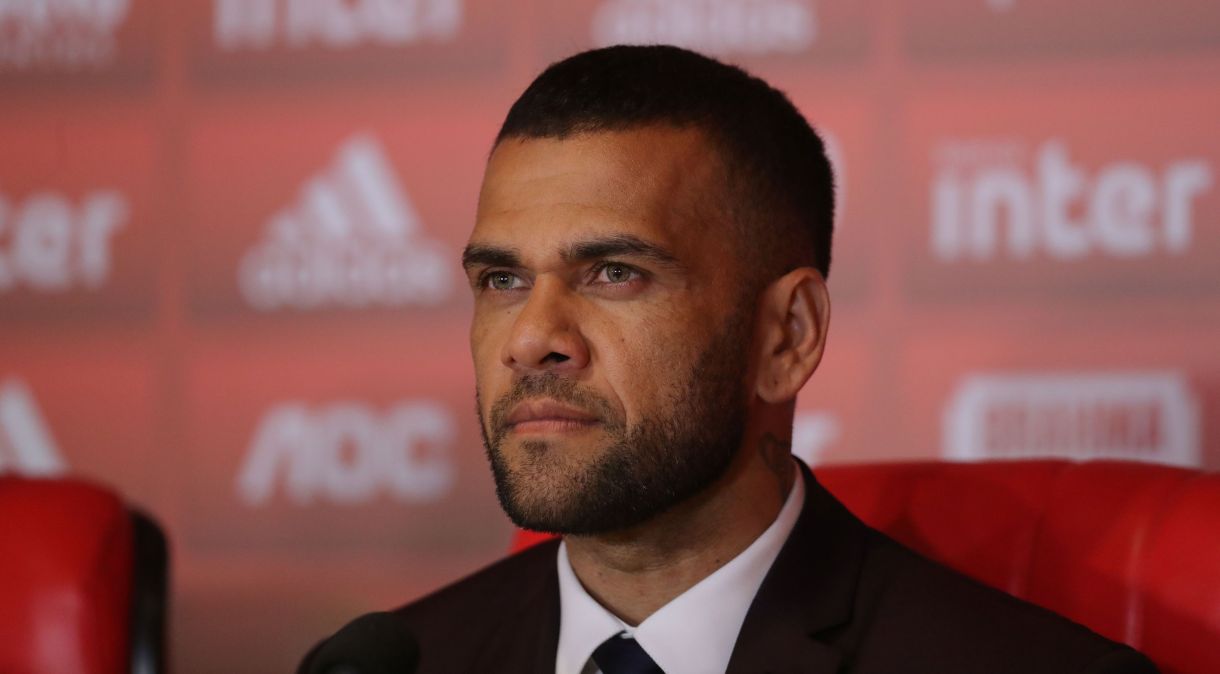 Daniel Alves aguardará a decisão da Justiça em liberdade