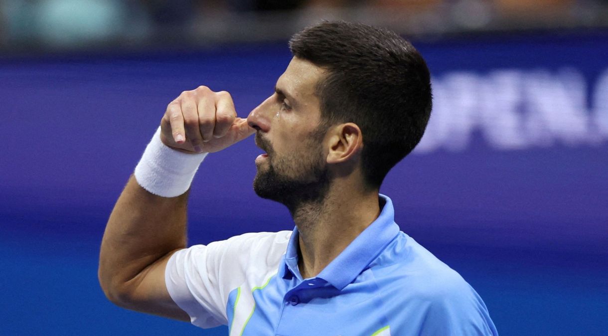 Novak Djokovic comemora após vencer Ben Shelton na semifinal do US Open de 2023