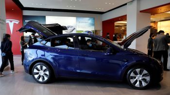 Empresa aumentou os preços dos carros várias vezes nos últimos meses, em razão do aumento de custos de matérias-primas como alumínio e lítio