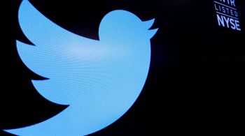 Demissões e saída de Sinead McSweeney ocorreram enquanto reguladores questionam trabalho de moderação de conteúdo do Twitter e a proteção dos dados dos usuários