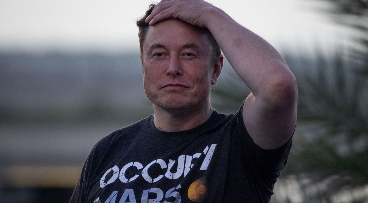 Elon Musk: “Existe algum carma por volta de 420, embora eu deva questionar se isso é um carma bom ou ruim neste momento”