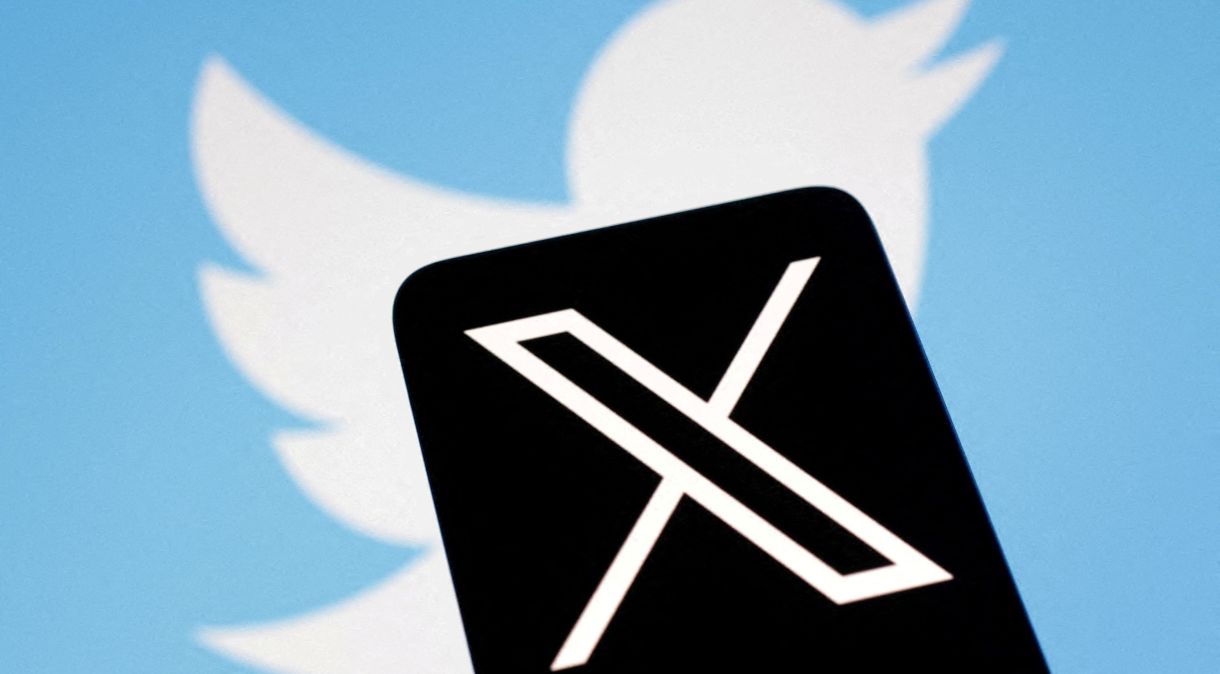 Logos do X e antigo Twitter