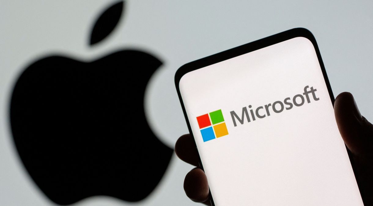 Logotipos que identificam Apple e Microsoft