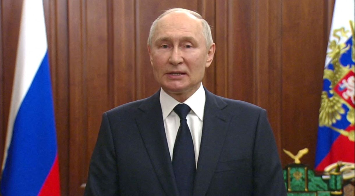 Presidente russo, Vladimir Putin, segue às voltas com a necessidade de fortalecer sua imagem após motim