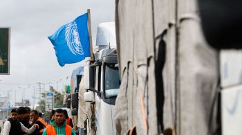 Pelo menos 300 caminhões entraram no enclave palestino neste domingo (7)