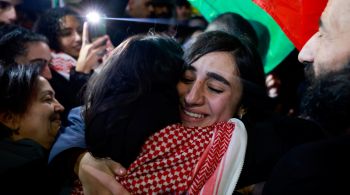 Grupo de trinta palestinos foi solto nesta terça-feira (28) como parte do acordo de extensão da trégua entre Israel e Hamas