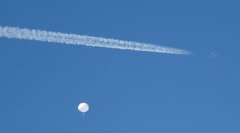 Três "objetos voadores em forma de balão" foram detectados entre novembro de 2019 e setembro de 2021, disse o Ministério da Defesa do Japão na terça-feira (14)