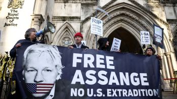 Assange está preso há cinco anos no Reino Unido e enfrenta processo de extradição que gera debate em torno da liberdade de imprensa