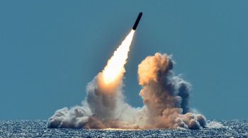 Rússia e os Estados Unidos possuem juntos quase 90% de todo arsenal nuclear global