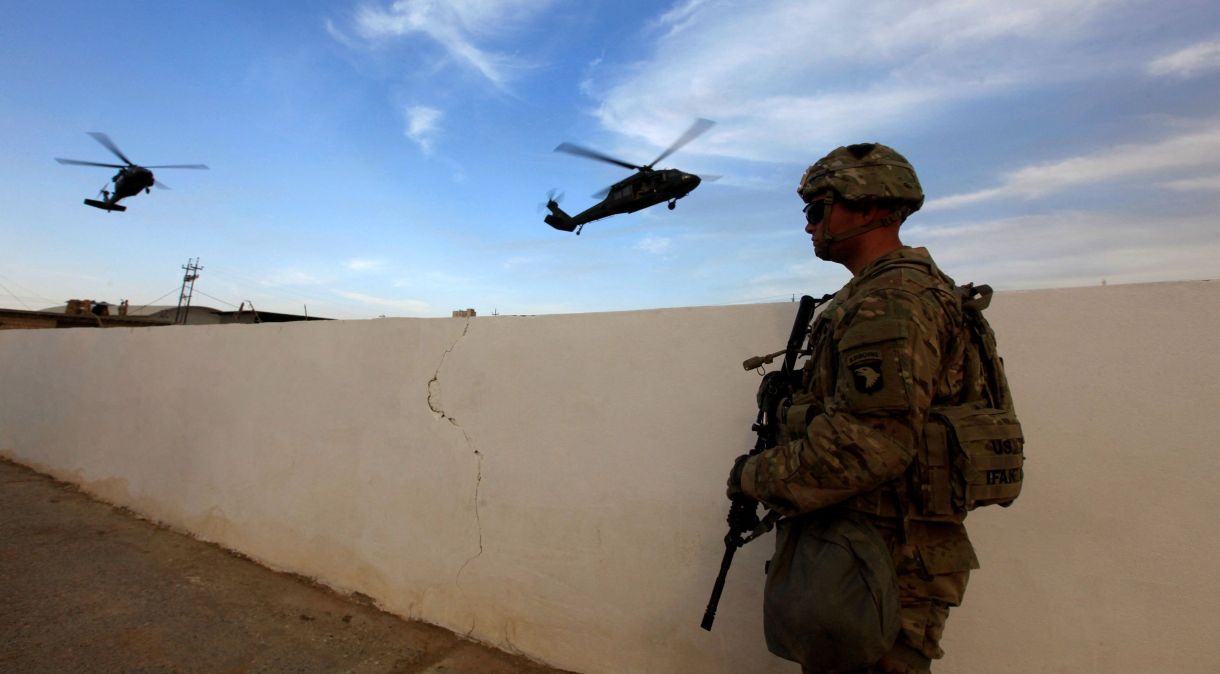 Soldado dos EUA em base no Iraque