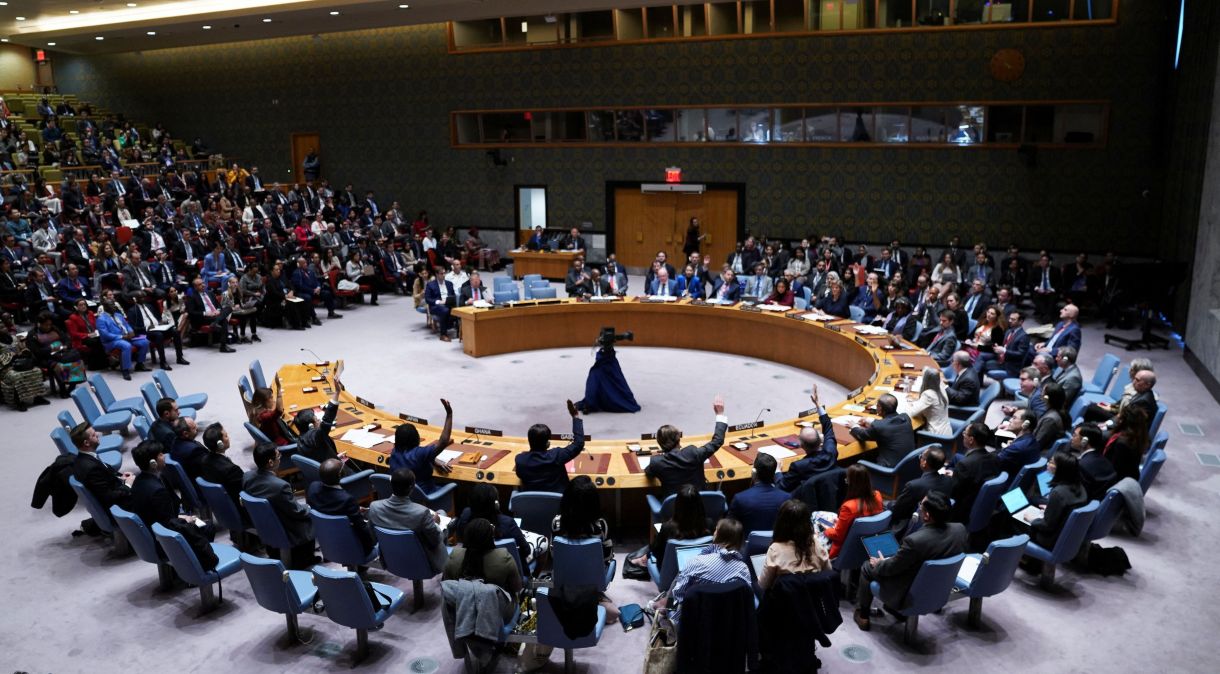 Integrantes do Conselho de Segurança da ONU durante reunião sobre o conflito entre Israel e Hamas