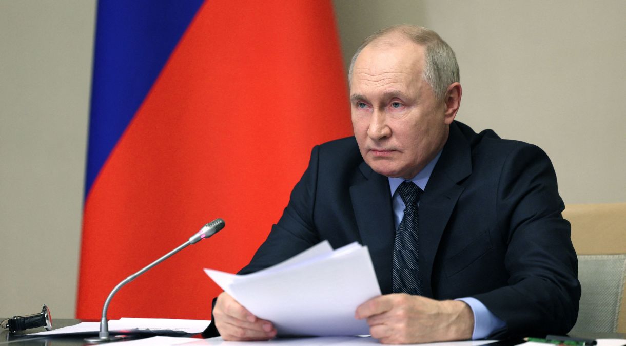 Presidente da Rússia, Vladimir Putin, preside reunião do conselho de segurança do país nos arredores de Moscou