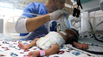 Militares israelenses receberam um pedido da equipe do hospital Al Shifa, que foi bombardeado na última semana; autoridades palestinas reportaram a morte de dois recém-nascidos por falta de combustível no local