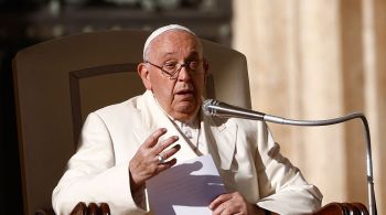 Pontífice já se encontra em sua residência no Vaticano após tomografia, segundo declaração do Vaticano