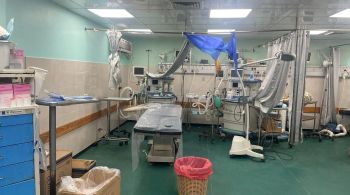 Vídeo compartilhado com a CNN mostra restos mortais de pelo menos quatro crianças, sendo que três delas ainda estavam conectadas a máquinas hospitalares na UTI do hospital Al-Nasr, evacuado às pressas