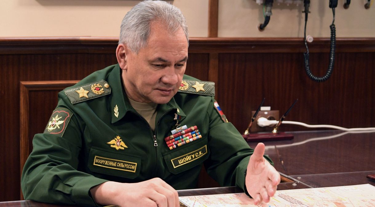 Ministro da Defesa da Rússia, Sergei Shoigu, durante reunião em São Petersburgo