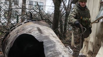 Militares ucranianos recuaram após avanço das tropas russas em Vovchansk 