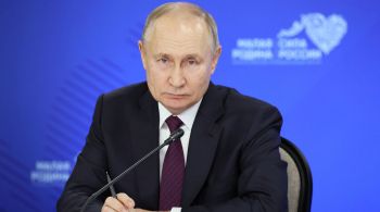 Especialistas alertam que Putin enfrenta adversários cuidadosamente selecionados pelo Kremlin e que não representam uma ameaça real à sua legitimidade