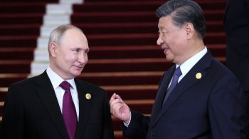 "Estamos positivos em nossa avaliação da abordagem da China para resolver a crise ucraniana", disse o presidente russo, de acordo com uma transcrição em russo no site do Kremlin