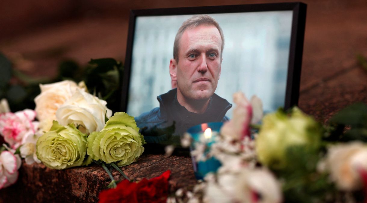 Homenagem a Alexei Navalny em Paris
