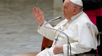 Pontífice fez discurso na Praça de São Pedro após a missa do Domingo de Ramos