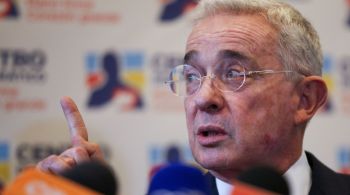 Uribe se declarou inocente de todas as acusações