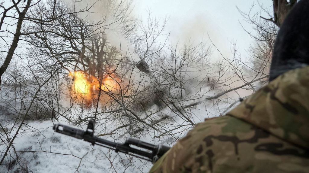 Combates perto de Chasiv Yar, na região de Donetsk